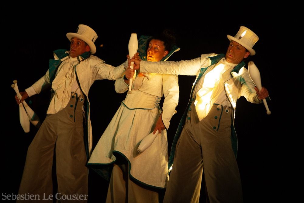 spectacle de rue embruns de la cie cirque asymetrik