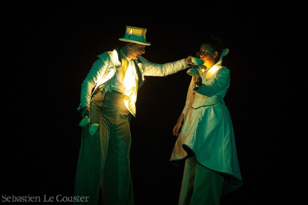 spectacle de rue embruns de la cie cirque asymetrik